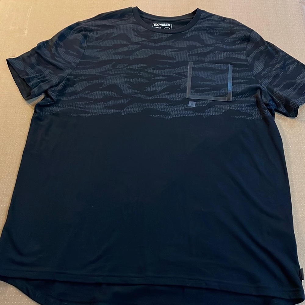 Express T-shirt NWT